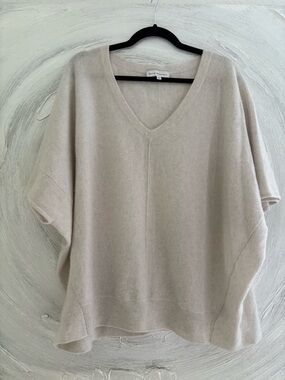White + Warren Natural Heather V-Neck Dolman Sleeve Cashmere  Sweater.Never worn